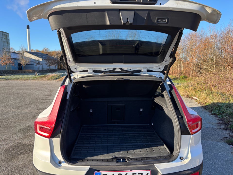 Volvo XC40 ReCharge Twin Ultimate 5d