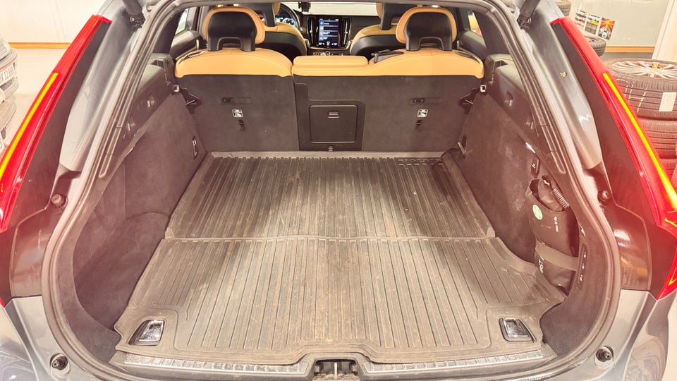 Volvo V90 CC 2,0 D5 235 Pro aut. AWD 5d