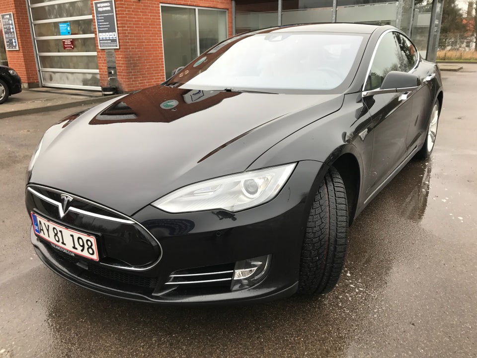 Tesla Model S 85 5d