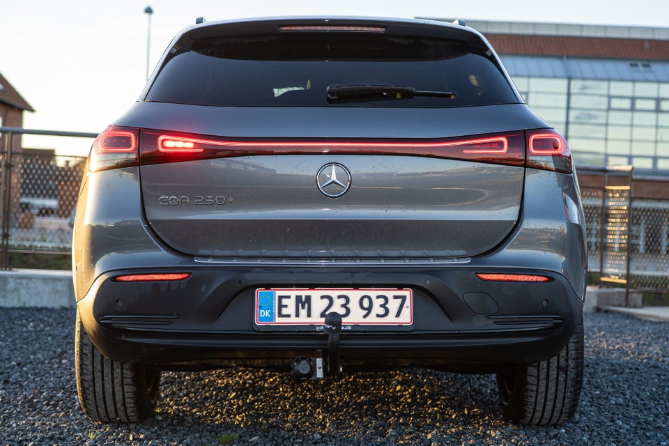 Mercedes EQA250+ Progressive 5d