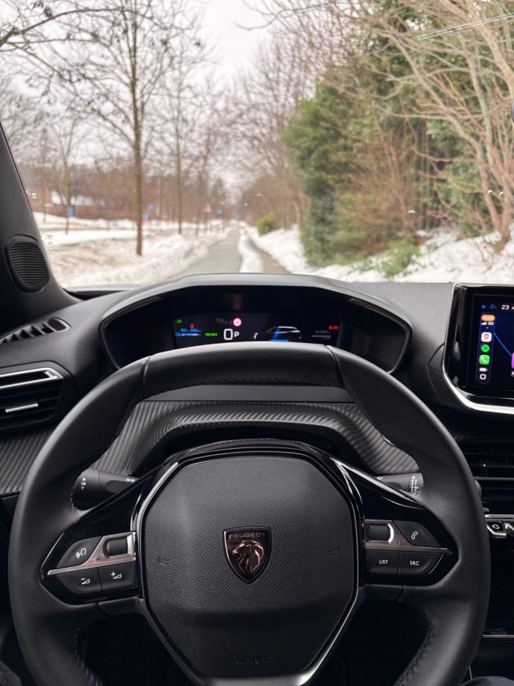 Peugeot e-2008 54 Allure 5d