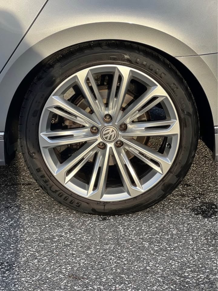 VW Passat 1,4 TSi 150 R-line DSG 4d