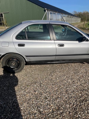Peugeot 406 1,8 SR 4d