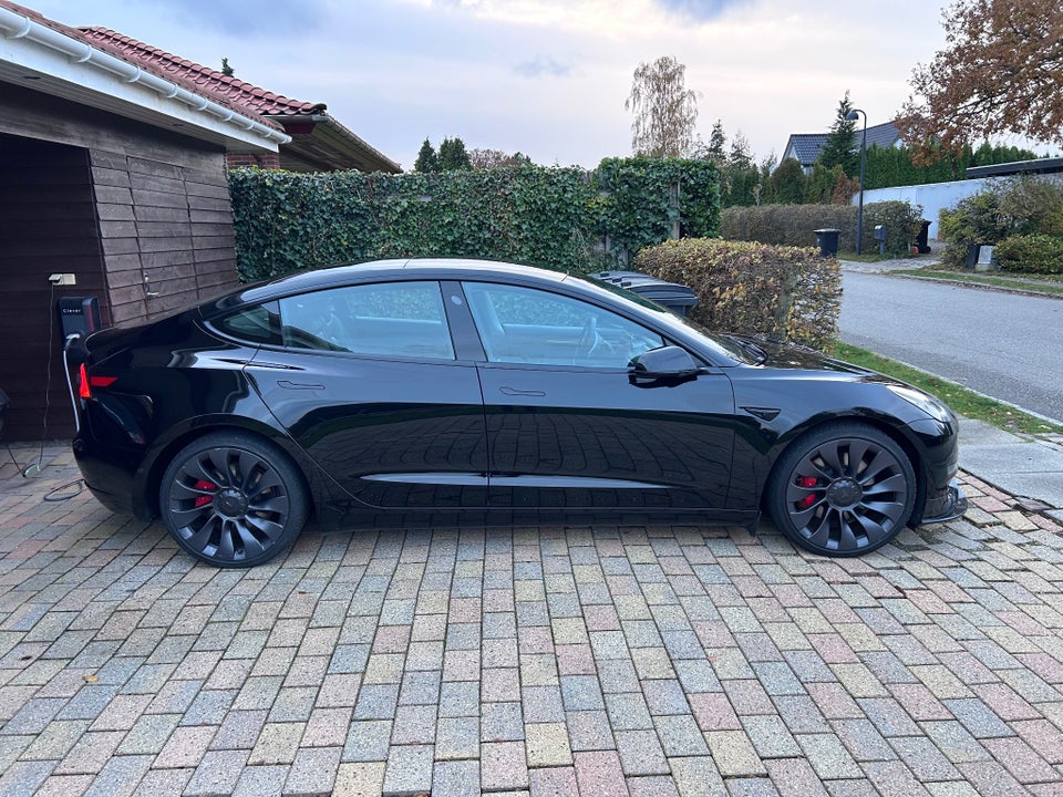 Tesla Model 3 Performance AWD 4d
