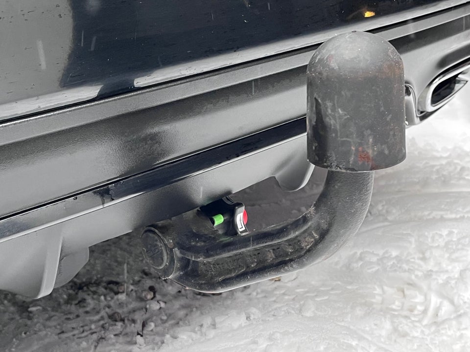 Mercedes C300 de 2,0 AMG Line Night Edition stc. aut. 5d