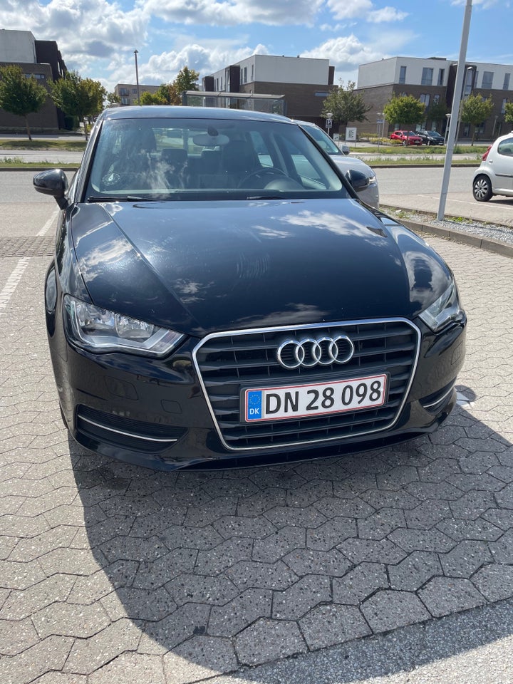 Audi A3 1,4 TFSi 140 Attraction Sportback 5d