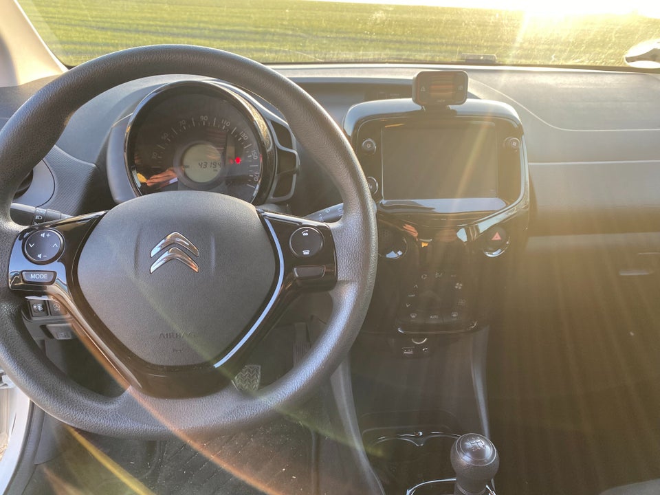 Citroën C1 1,0 VTi Shine 5d