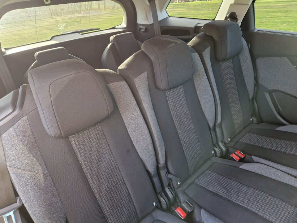 Peugeot 5008 1,2 PureTech 130 Allure 7prs 5d