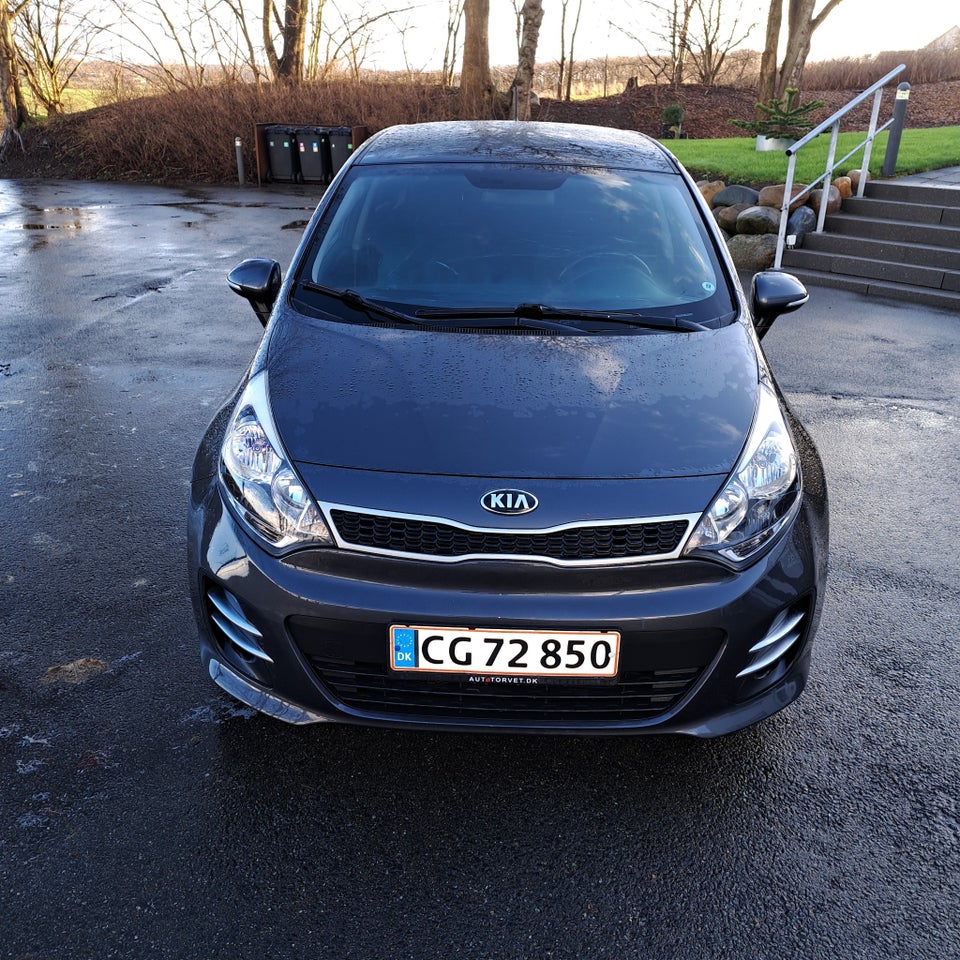 Kia Rio 1,1 CRDi 75 Limited 5d