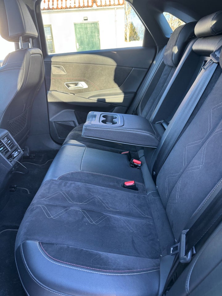 DS DS 7 CrossBack 1,5 BlueHDi 130 Performance Line 5d