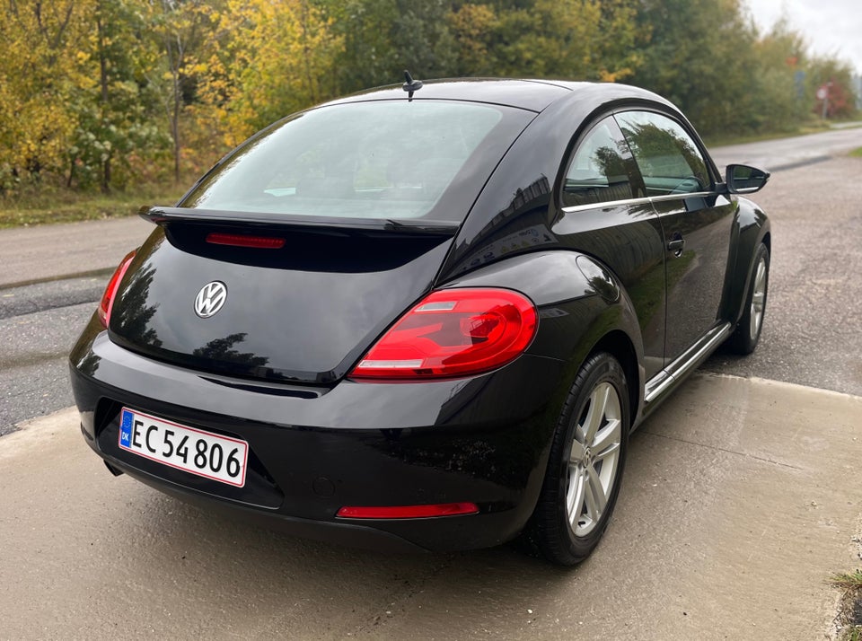 VW The Beetle 1,6 TDi 105 Design BMT 2d