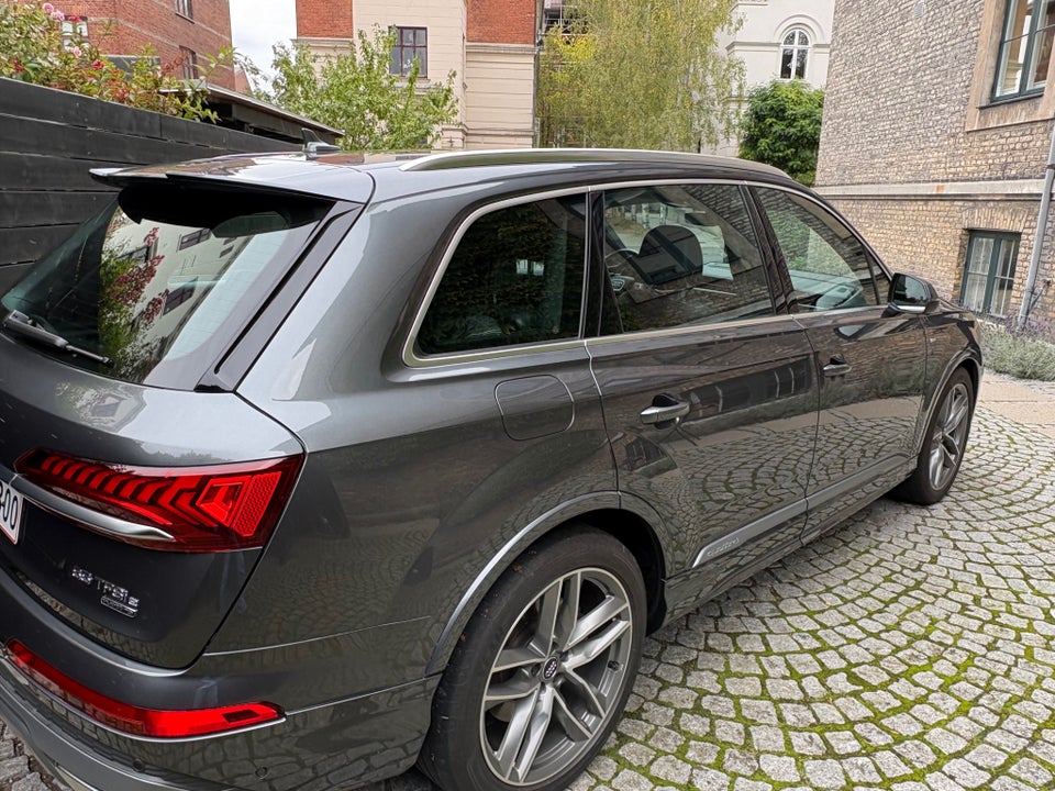 Audi Q7 55 TFSi e S-line quattro Tiptr. 5d