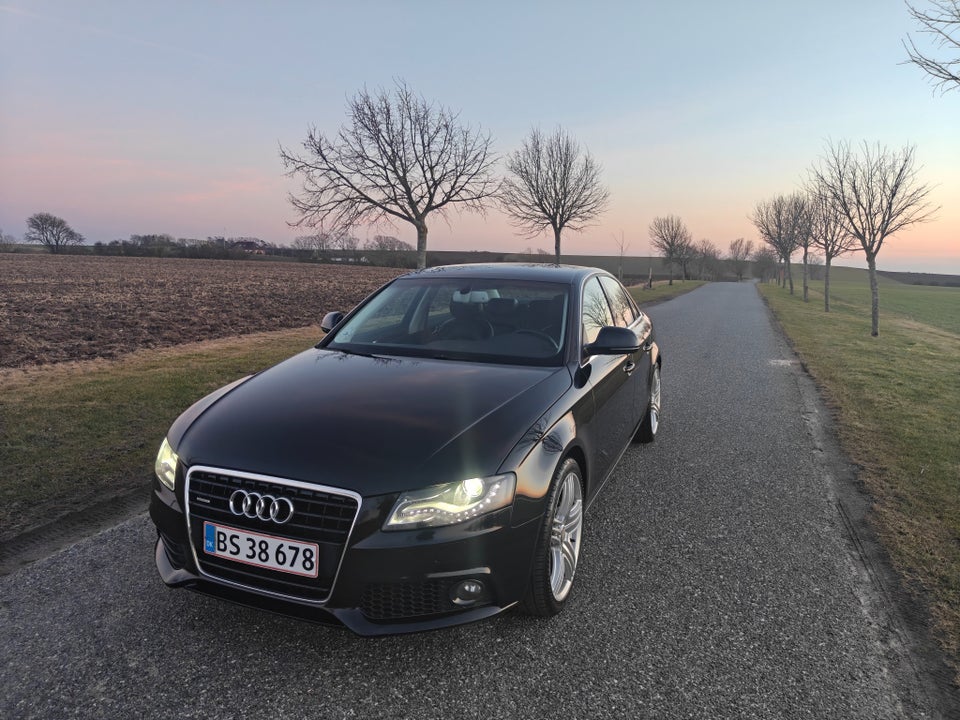 Audi A4 3,2 FSi quattro 4d