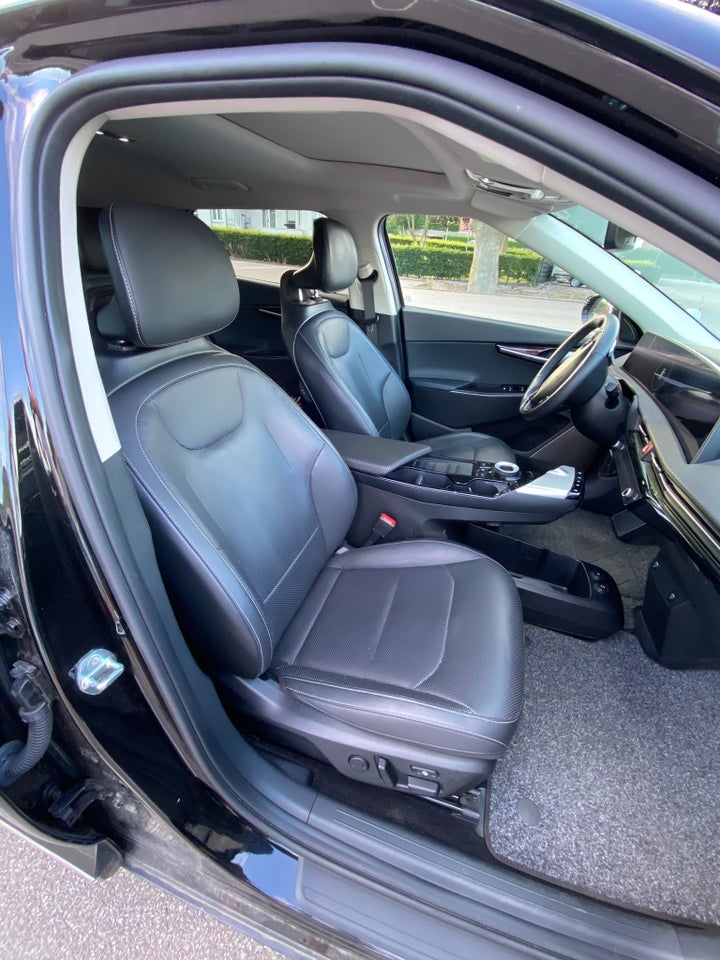 Kia EV6 77 Long Range Upgrade 5d