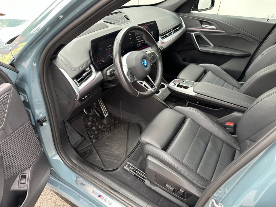 BMW iX1 xDrive30 Fully Charged M-Sport 5d