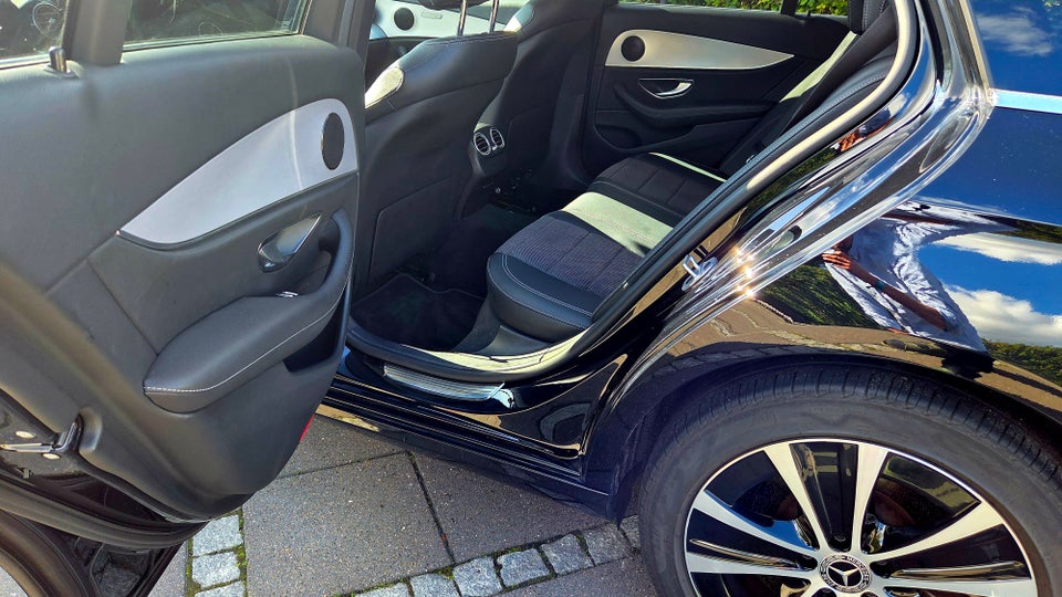 Mercedes E300 de 2,0 Avantgarde stc. aut. 5d