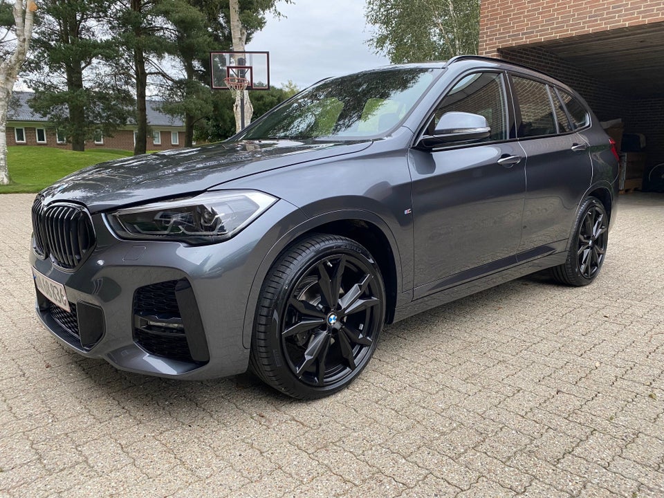 BMW X1 2,0 sDrive18d M-Sport aut. 5d