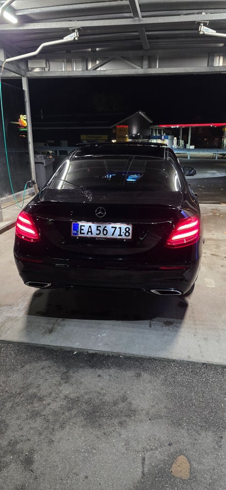 Mercedes E220 d 2,0 AMG Line aut. 4d