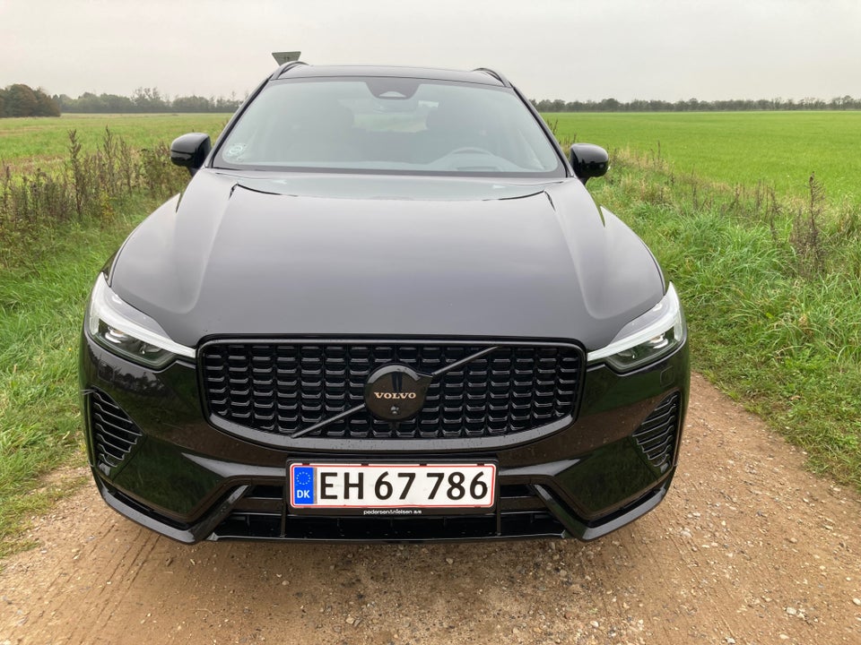 Volvo XC60 2,0 T6 ReCharge Black Edition aut. AWD 5d