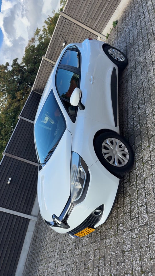 Renault Clio IV 1,5 dCi 75 Authentique Van 5d