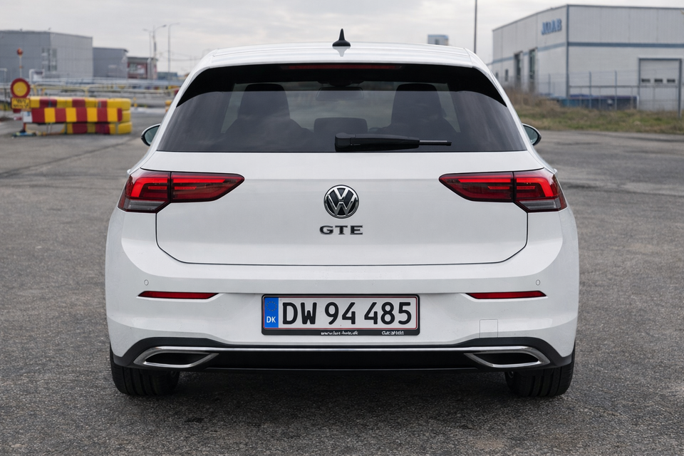 VW Golf VIII 1,4 GTE DSG 5d