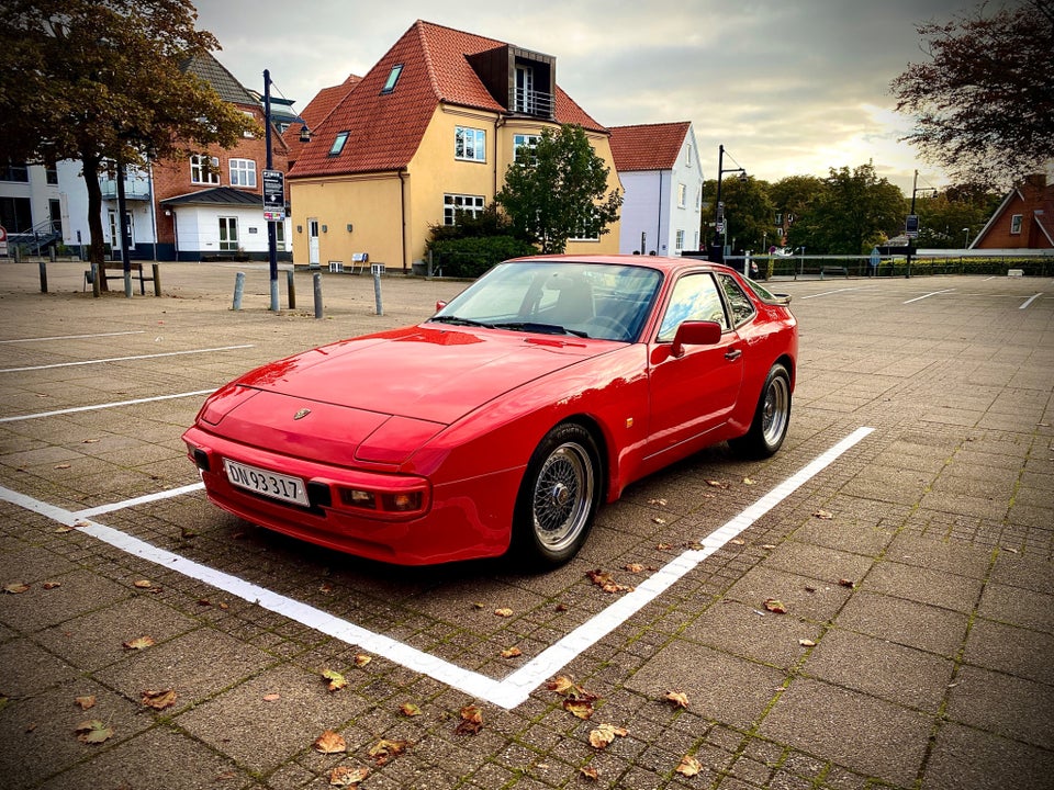 Porsche 944 2,5  3d