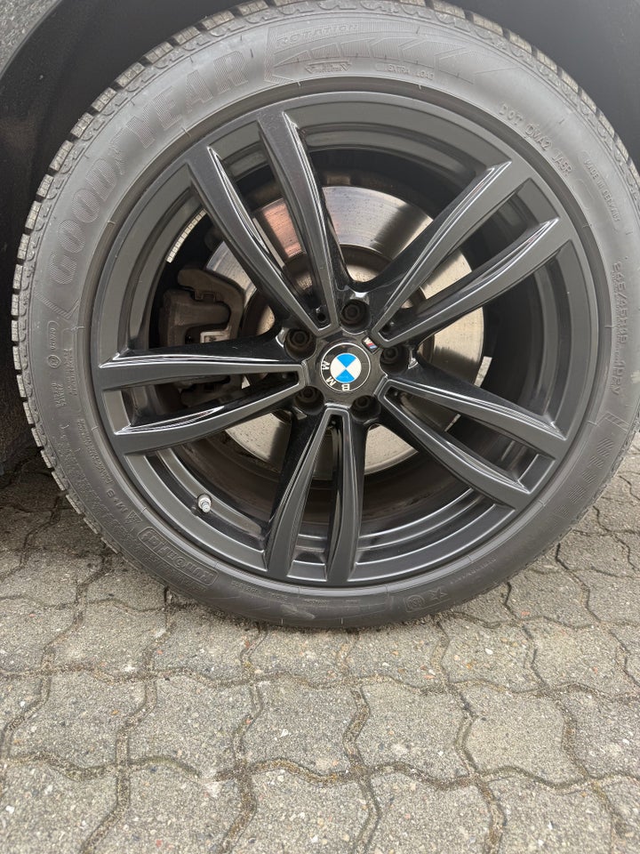 BMW 750i 4,4 xDrive aut. 4d