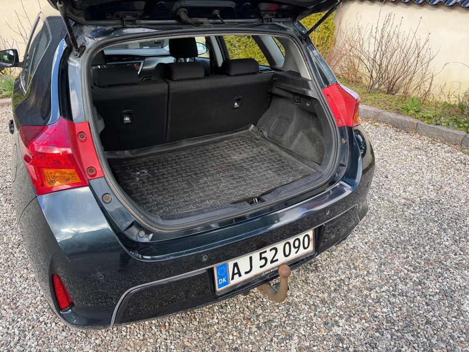 Toyota Auris 1,6 T2 5d