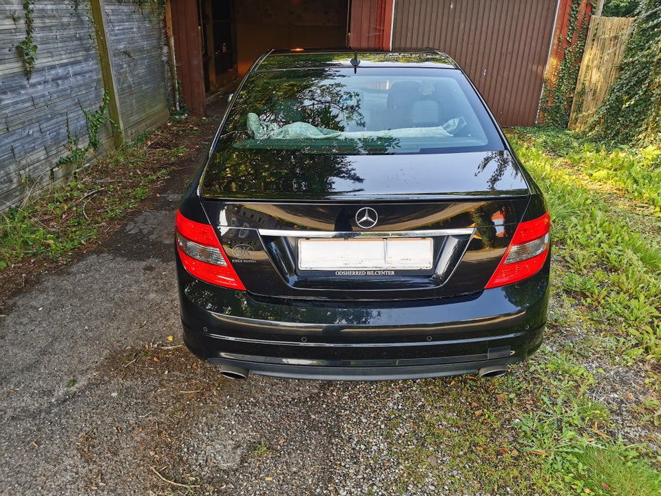 Mercedes C230 2,5 V6 Avantgarde aut. 4d