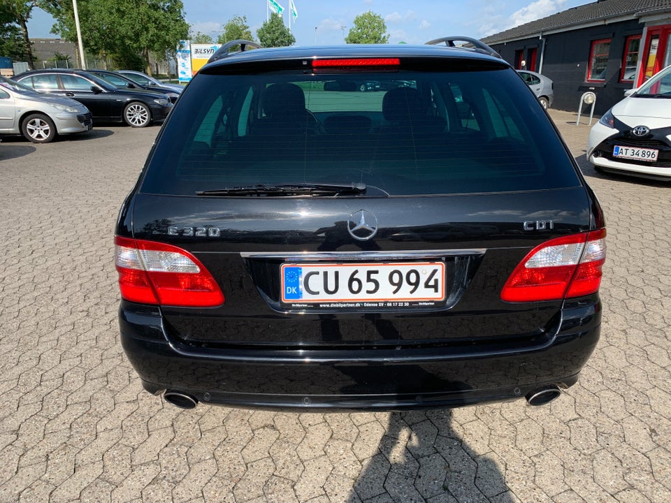 Mercedes E320 3,0 CDi Classic stc. aut. 5d