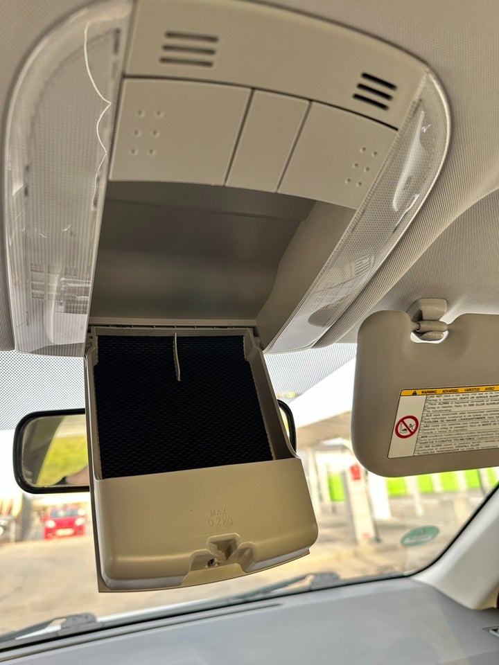 Toyota Corolla 1,6 Luna 4d