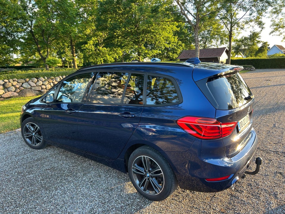 BMW 216i 1,5 Gran Tourer Sport Line 7prs 5d