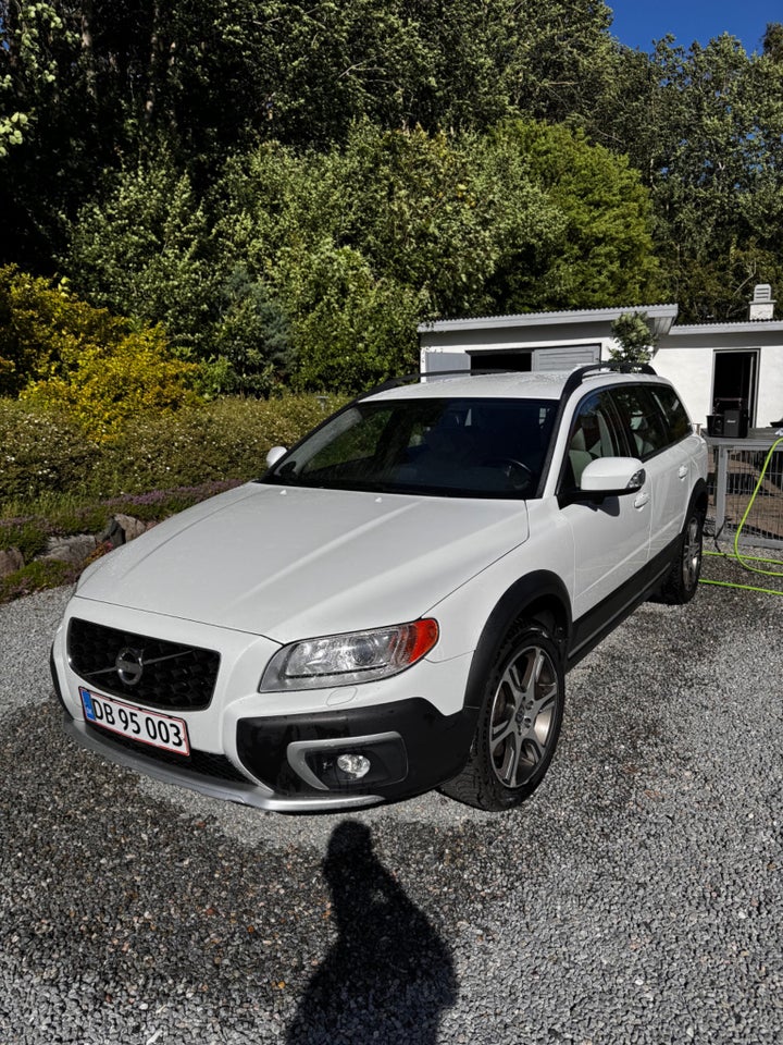 Volvo XC70 2,4 D5 215 Summum aut. AWD 5d