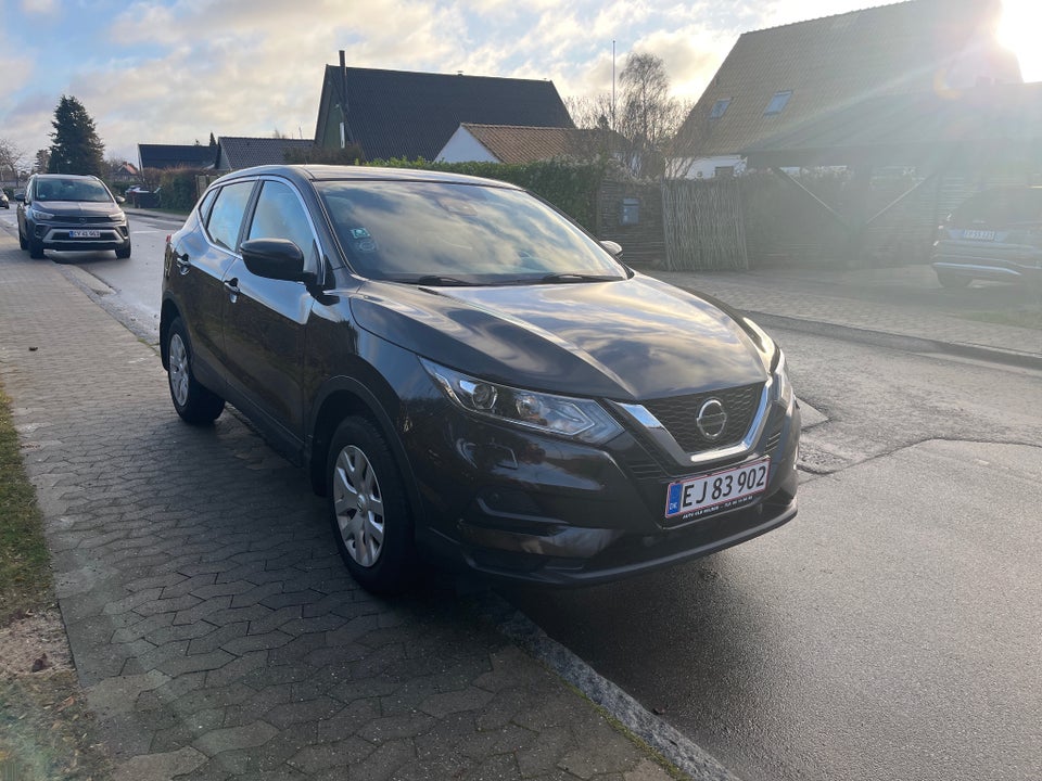 Nissan Qashqai 1,3 Dig-T 140 Visia 5d