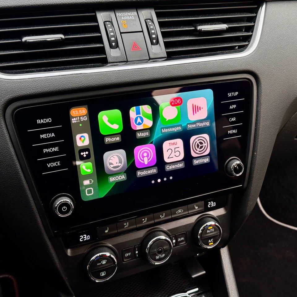 Skoda Octavia 2,0 TSi 220 RS Combi DSG 5d