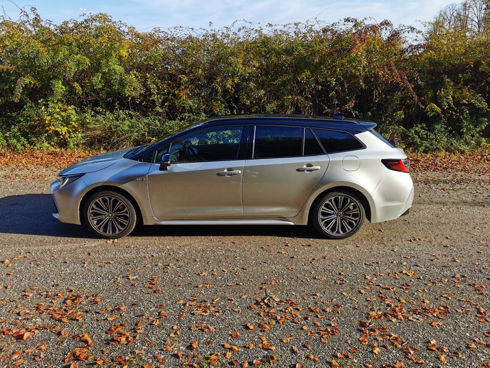 Toyota Corolla 2,0 Hybrid H3 Premium Touring Sports MDS 5d