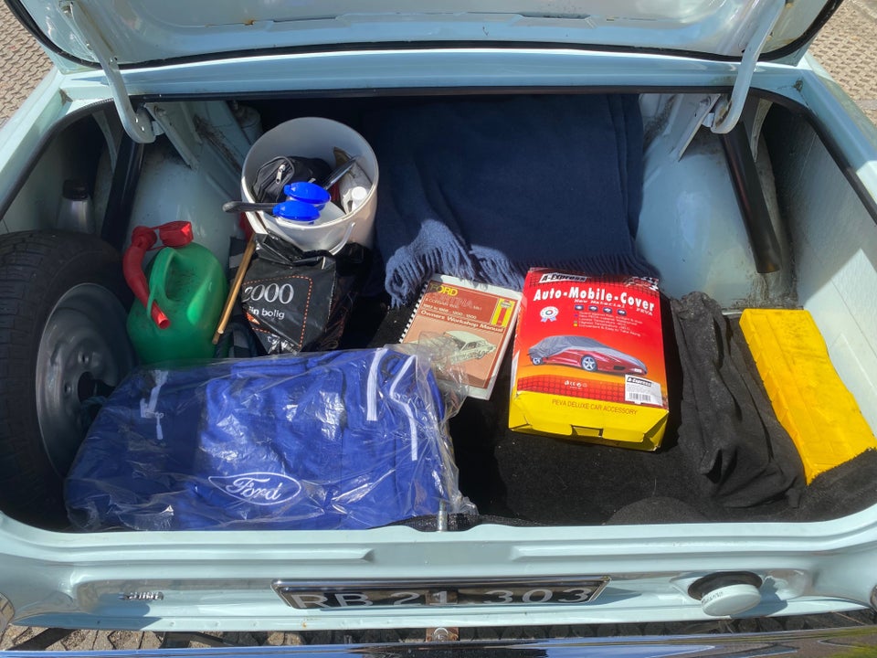 Ford Cortina 1,2 De Luxe 2d