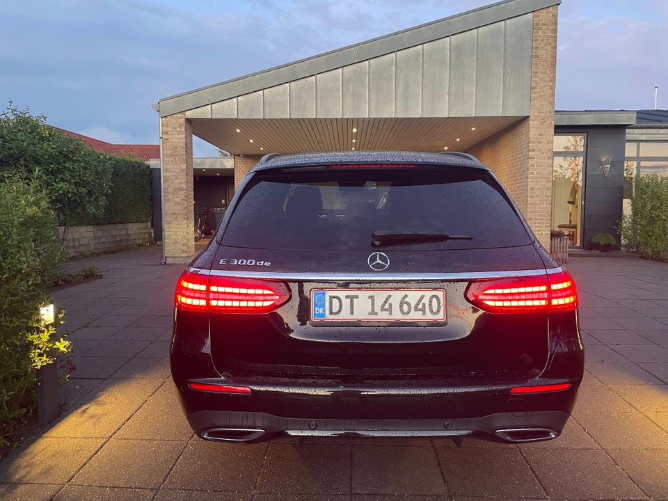 Mercedes E300 de 2,0 AMG Line stc. aut. 5d