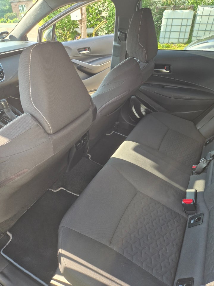 Toyota Corolla 2,0 Hybrid H3 Smart Touring Sports MDS 5d