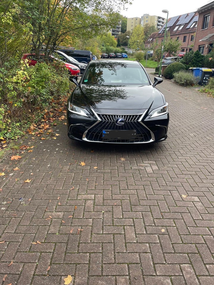 Lexus ES300h 2,5 Comfort aut. 4d