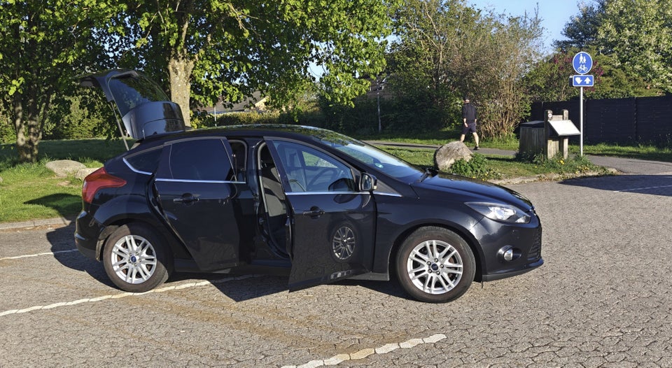 Ford Focus 1,0 SCTi 100 Titanium ECO 5d