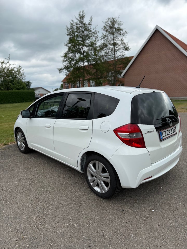 Honda Jazz 1,4 Elegance CVT 5d
