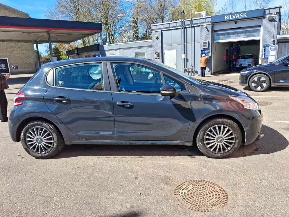 Peugeot 208 1,0 VTi Access Air 5d