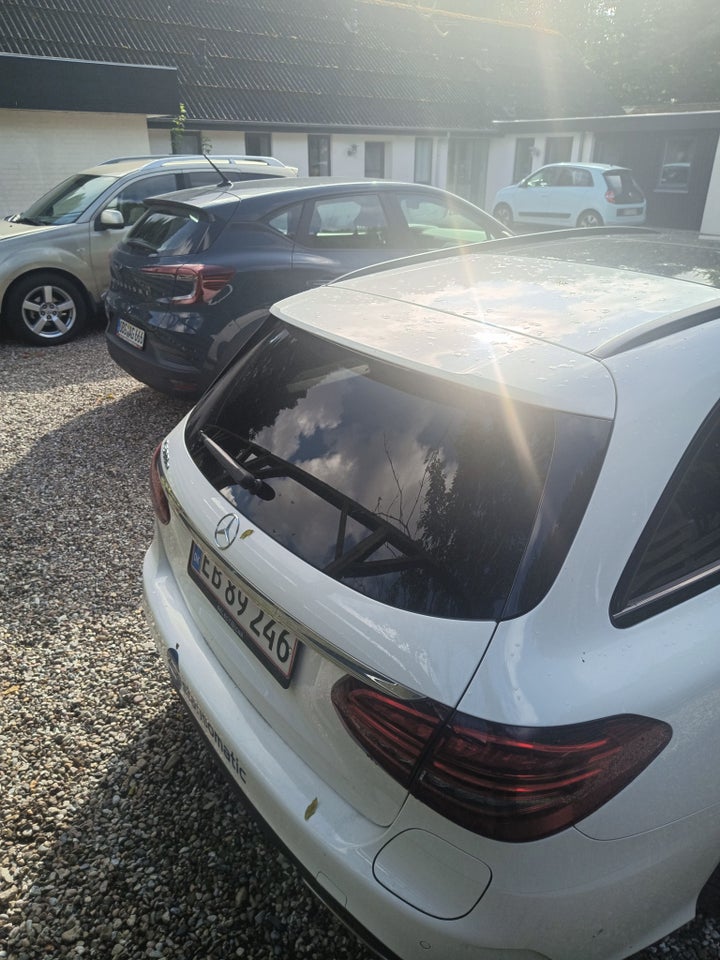 Mercedes C300 e 2,0 AMG Line stc. aut. 5d
