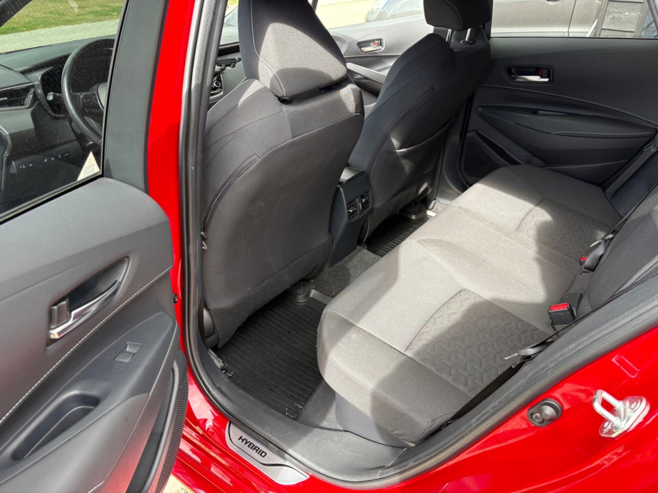 Toyota Corolla 1,8 Hybrid H3 Premium Touring Sports MDS 5d