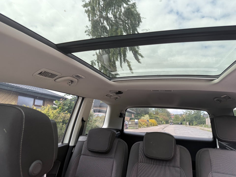 VW Sharan 2,0 TDi 150 Comfortline DSG 7prs 5d