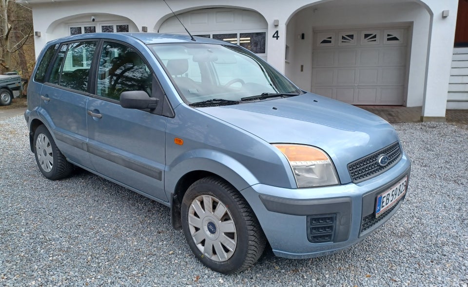 Ford Fusion 1,4  5d