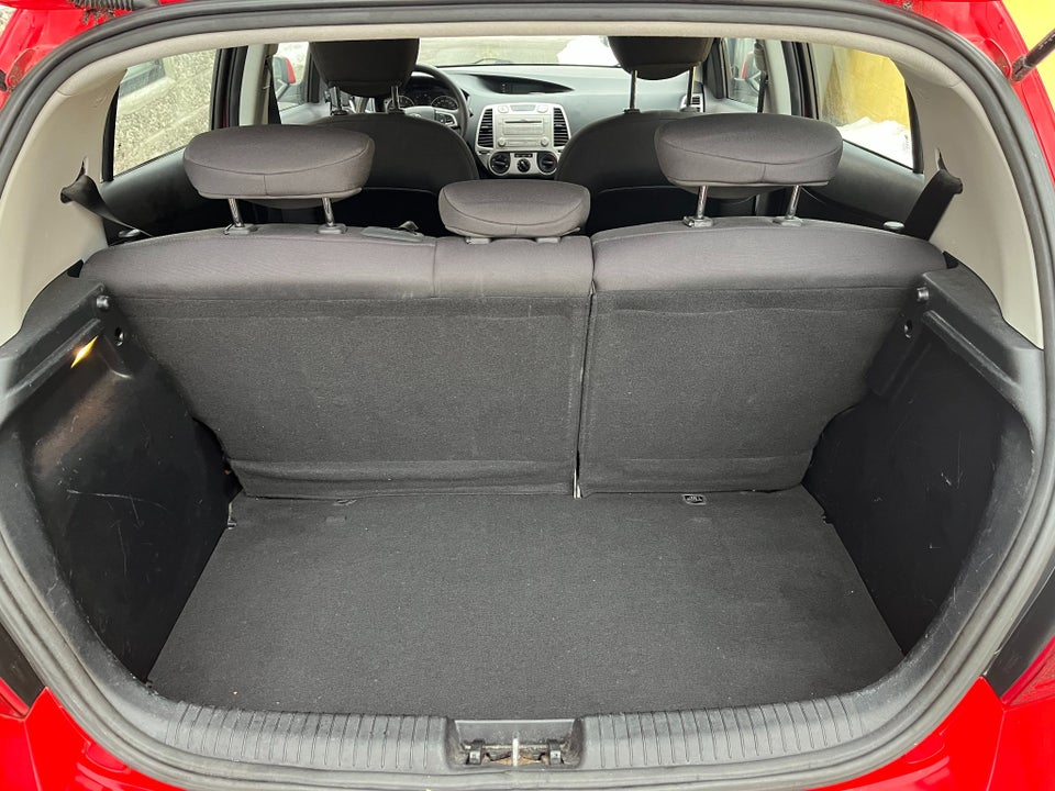 Hyundai i20 1,25 Classic 5d