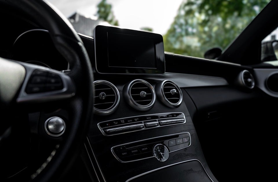 Mercedes C200 2,0 AMG Line Coupé aut. 2d