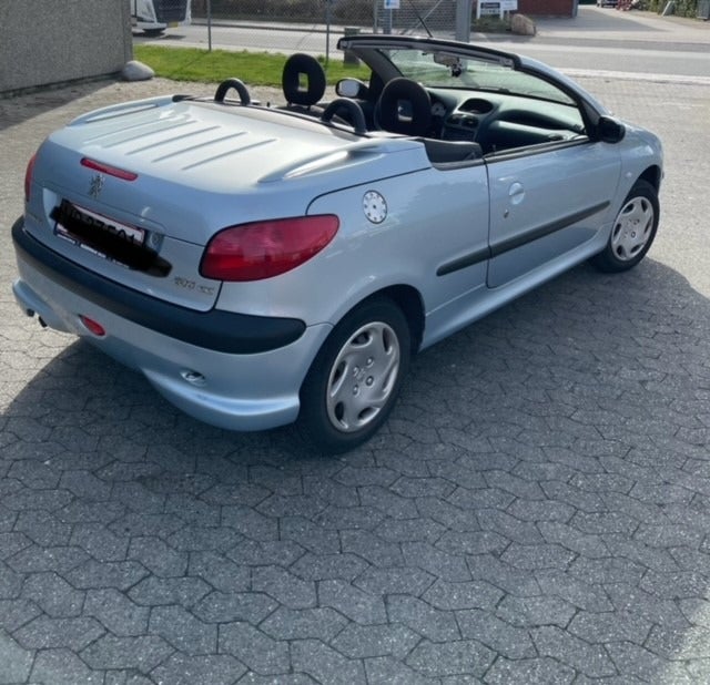 Peugeot 206 1,6 16V CC 2d